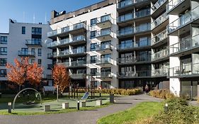 Malmoe Family Apartment By Vaya Stays
